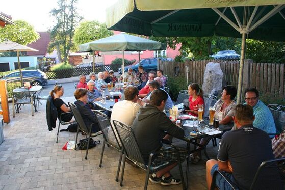 Biergartengespräch in Eslarn