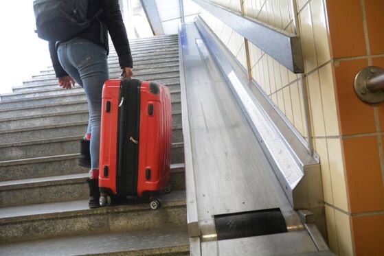 Große Probleme bei der Barrierefreiheit am Bahnhof Weiden (Bild: gsb, Onetz)
