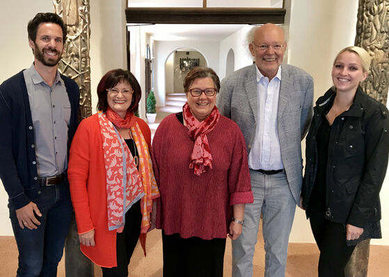 Sven Ehrhardt, Christa Naaß, Gisela Niclas, Dr. Horst Krömker und Geschäftsführerin Magdalena Reiß (v. li.)
